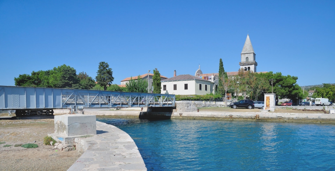 cres bridge croatia holidays