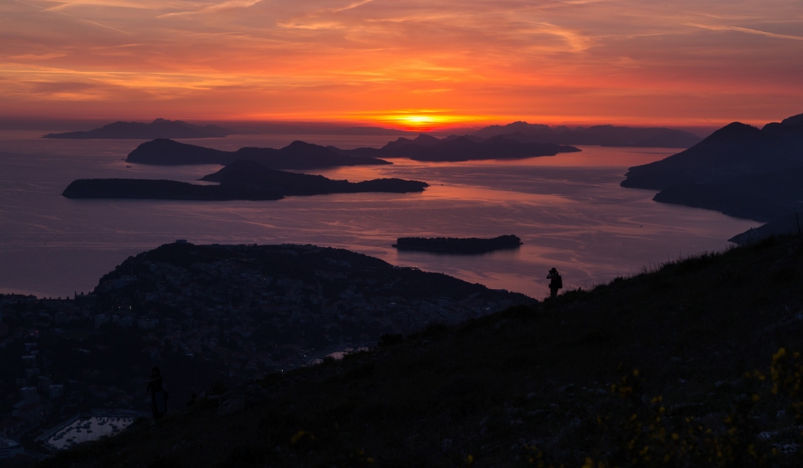 elaphite sunset croatia holidays