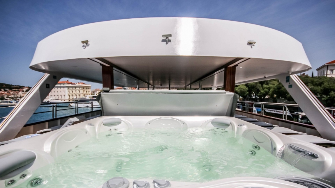 Nautilus | Croatia Holidays